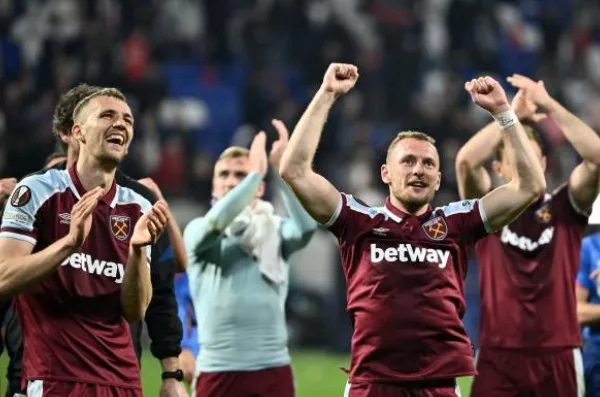 Thắng nhẹ Lyon, West Ham đoạt vé vào bán kết Europa League - Bóng Đá