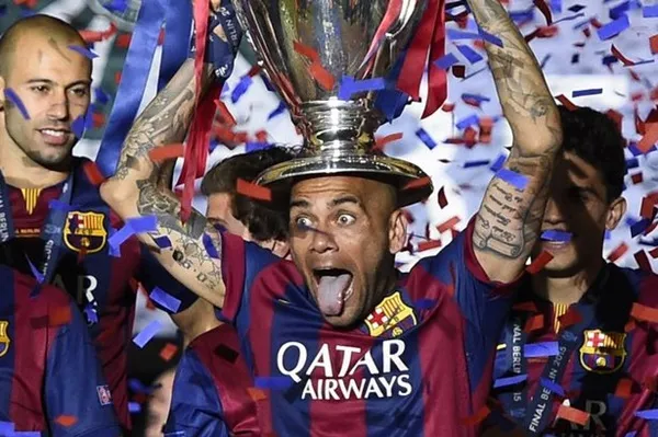 bộ sưu tập danh hiệu của Dani Alves - Bóng Đá