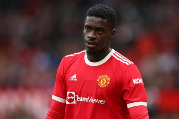 Axel Tuanzebe wants to leave Manchester United permanently in order to join Aston Villa - Bóng Đá