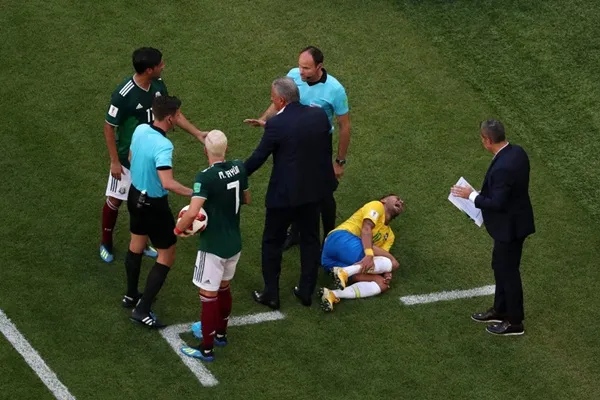 Mbappe: Muốn thành siêu sao, có tài phải có cả đức - Bóng Đá