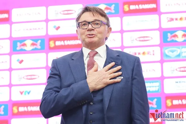 - Bóng Đá
