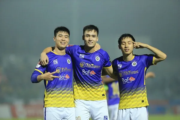 Vòng 3 V-League: Dàn sao ĐT Việt Nam bùng nổ  - Bóng Đá