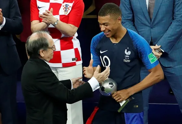 Mbappe khiến Neymar không còn 'bất khả xâm phạm' ở PSG - Bóng Đá