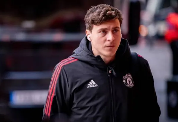 Rangnick hé lộ khả năng ra sân của Lindelof, Maguire trận Villa - Bóng Đá