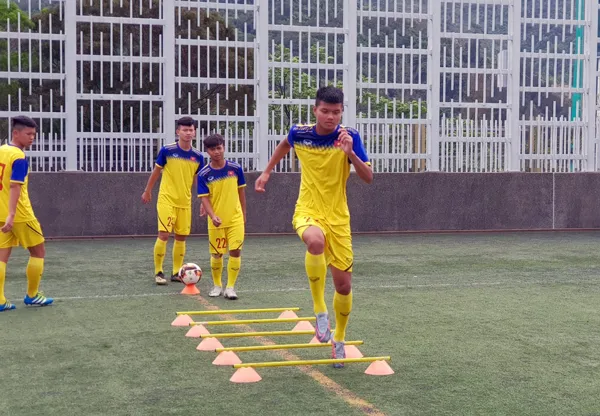 Chùm ảnh thầy trò Hoàng Anh Tuấn