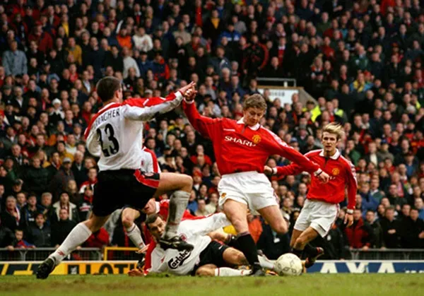 HLV Solskjaer và sứ mệnh cứu derby nước Anh - Bóng Đá