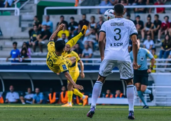 Quang Hải và những thống kê trong trận đá chính đầu tiên tại Ligue 2 - Bóng Đá