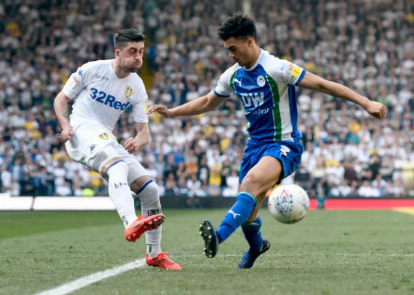 Thất bại khó hiểu, 'huyền thoại' nước Anh khiến cuộc đua lên Premier League căng thẳng tột cùng - Bóng Đá