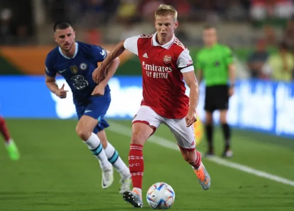 Arteta nhận xét về màn debut của Zinchenko - Bóng Đá