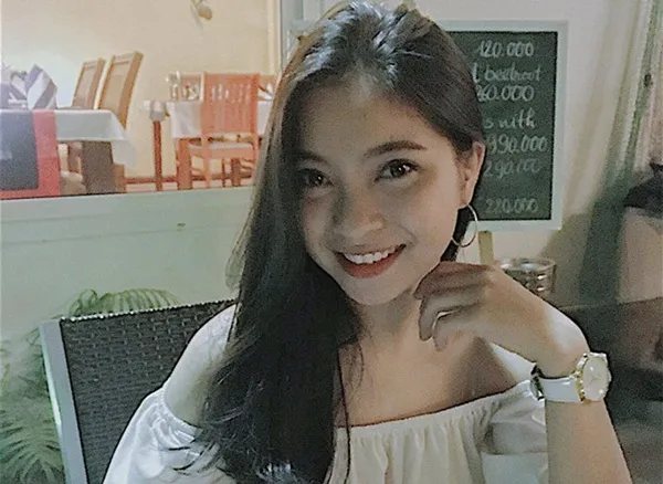Nhan sắc xinh đẹp của bạn gái tiền vệ Quang Hải - Bóng Đá