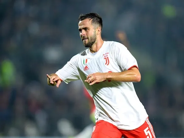 Man City đối đầu Chelsea vì Miralem Pjanic - Bóng Đá