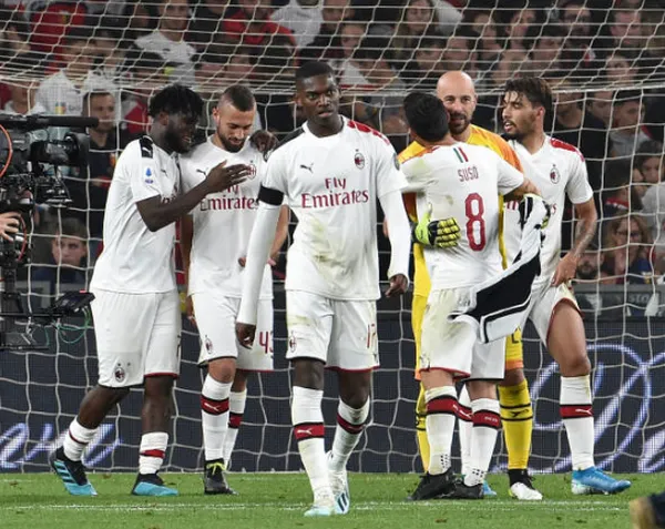 Choáng với đội bóng nhận 5 thẻ đỏ sau 7 vòng đầu tiên (AC Milan) - Bóng Đá