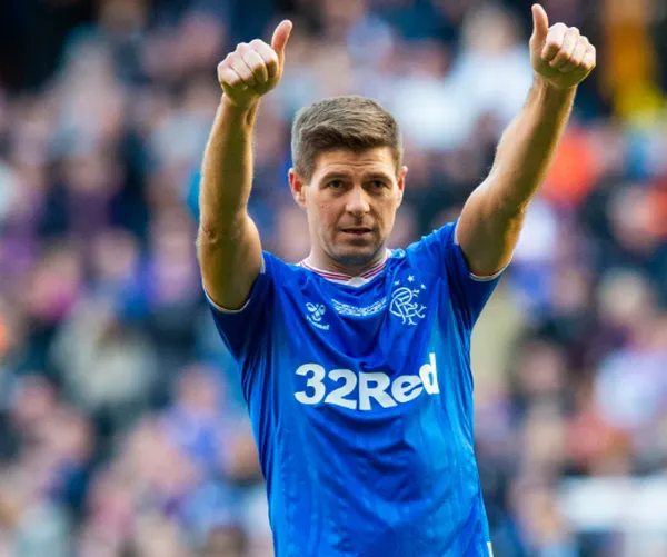 Steven Gerrard tham dự trận huyền thoại Liverpool vs Rangers - Bóng Đá