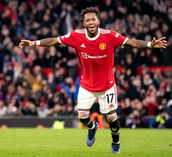 Gary Neville explains the one ‘problem’ Fred has at Manchester United - Bóng Đá