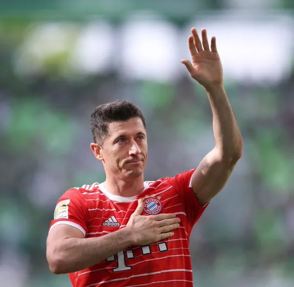 Lewandowski’s agent Zahavi will push with Bayern to open talks to sell him “as soon as possible” - Bóng Đá