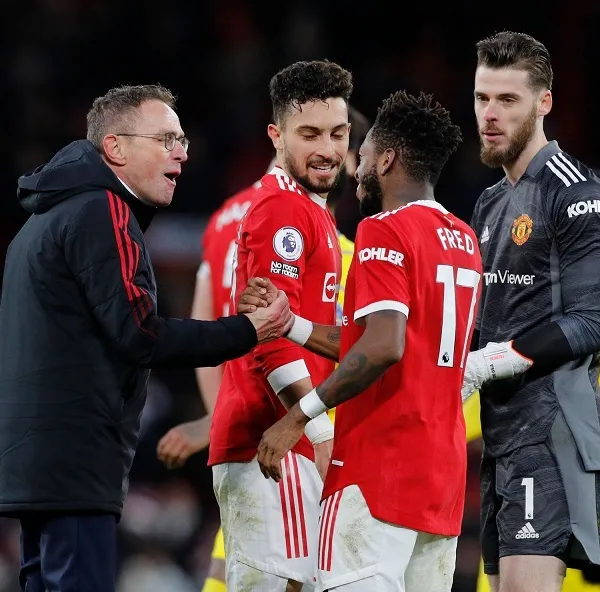 Fred backs up Marcus Rashford amid claims of Man Utd dressing room divide - Bóng Đá