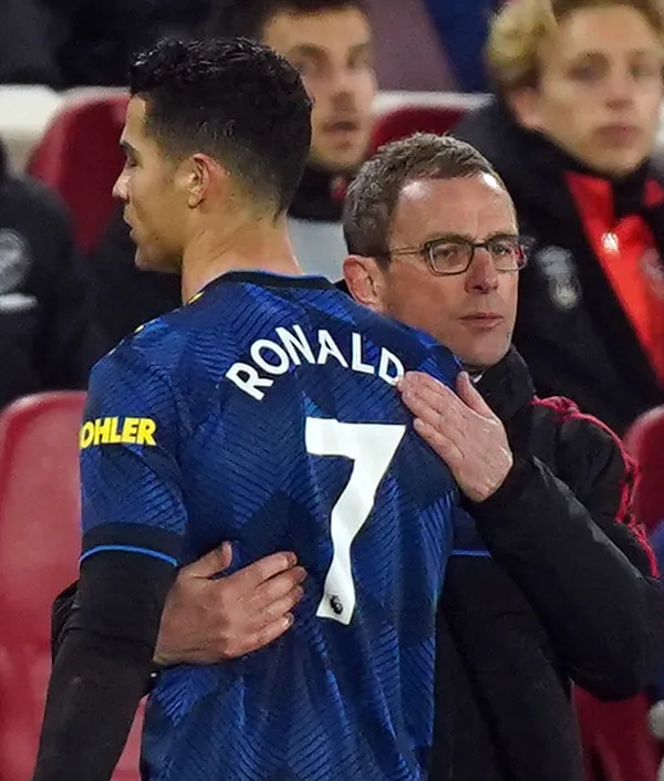 Paul Merson urges Cristiano Ronaldo to apologise to Anthony Elanga for his strop in Manchester United’s win over Brentford - Bóng Đá