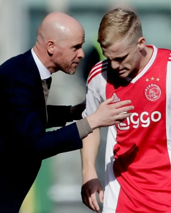 Erik ten Hag willing to give forgotten Man Utd player Donny van de Beek a second chance if appointed - Bóng Đá