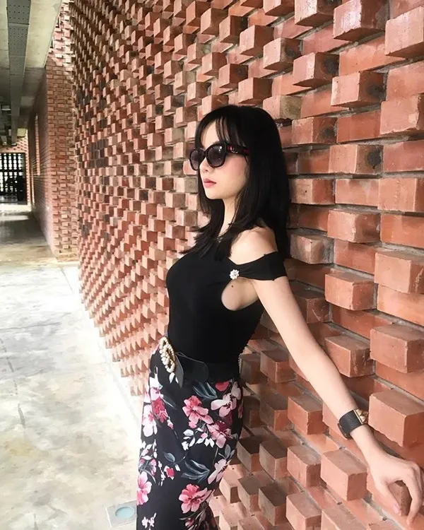 Nhan sắc 