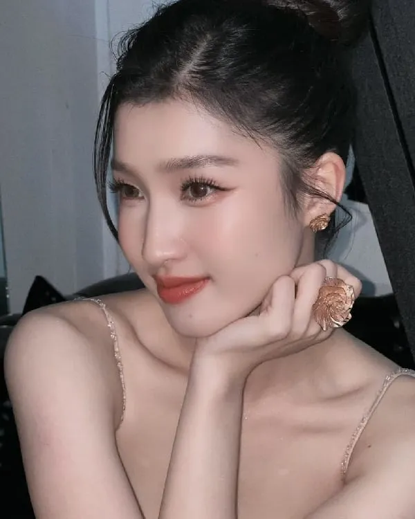 phuong-nhi-voi-chap-niem-lam-idol-casting-vao-yg-den-luc-thi-hoa-hau-8c6d339d