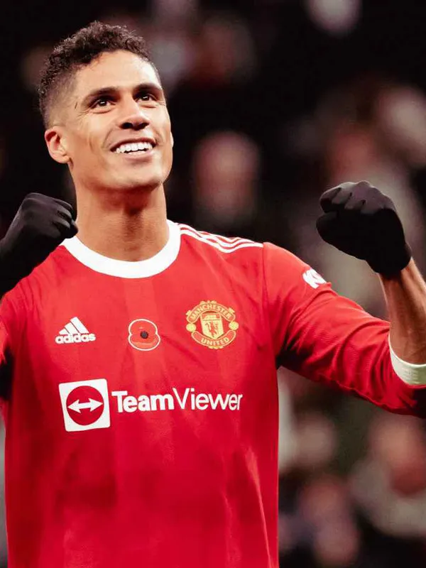 Raphael Varane provides fitness update ahead of Manchester United vs Tottenham - Bóng Đá