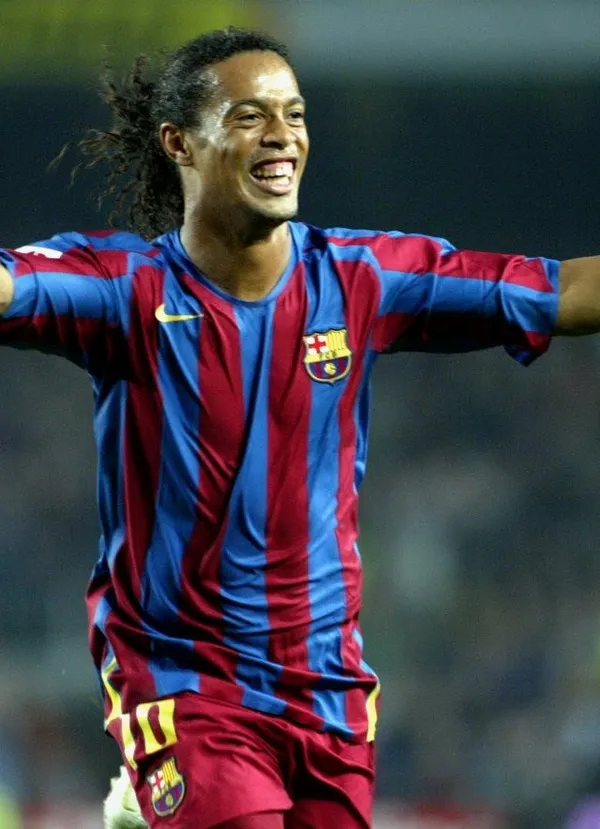 Ronaldinho picks favourite Premier League team - 