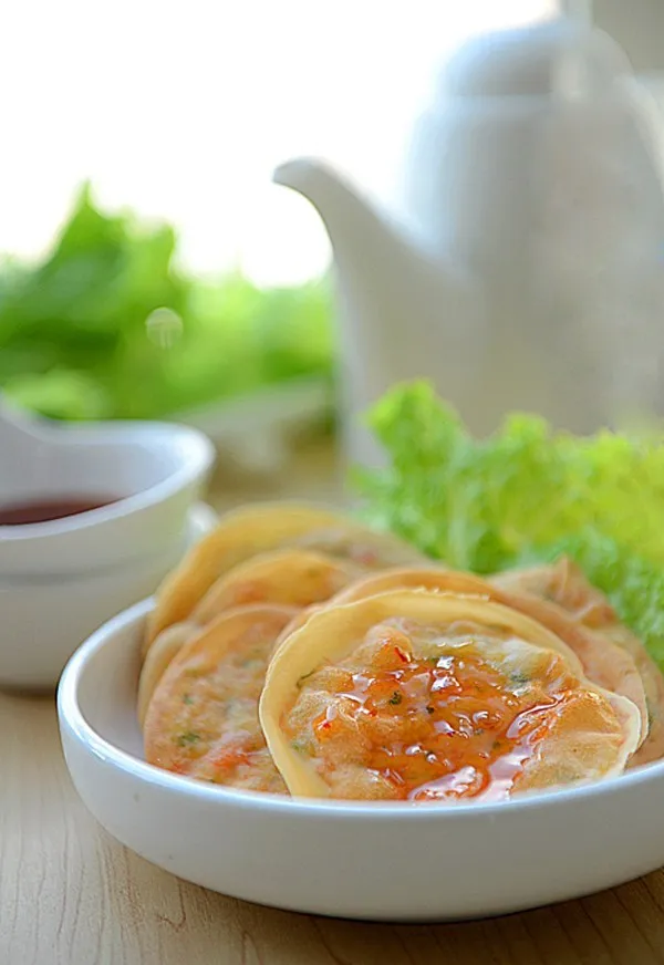 3.cach-lam-mon-banh-tom-kieu-moi-cho-ngay-dong-3-phunutoday.vn