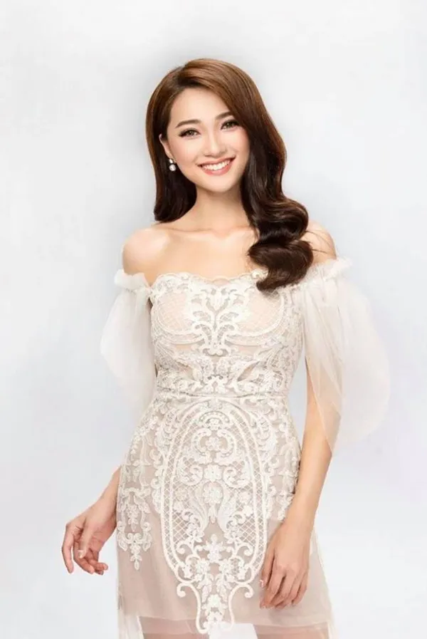 Vẻ khả ái của hot girl xứ Nghệ là bạn gái tin đồn của Văn Đức U23 - Bóng Đá
