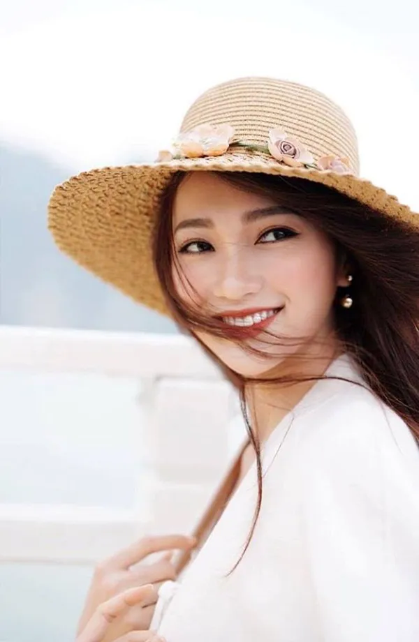 Vẻ khả ái của hot girl xứ Nghệ là bạn gái tin đồn của Văn Đức U23 - Bóng Đá