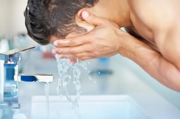 Kết quả hình ảnh cho washing face at gym