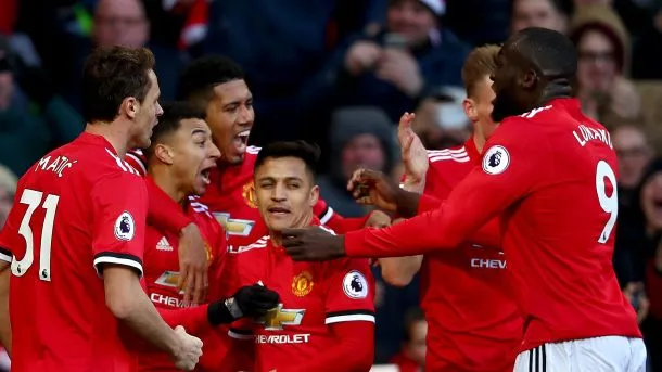 Bí quyết để Man United vượt qua 'tâm bão': Đừng làm gì cả! - Bóng Đá