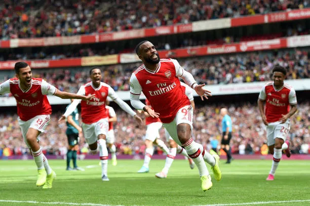 TRỰC TIẾP Arsenal 1-0 Burnley: Lacazette mở tỷ số cho