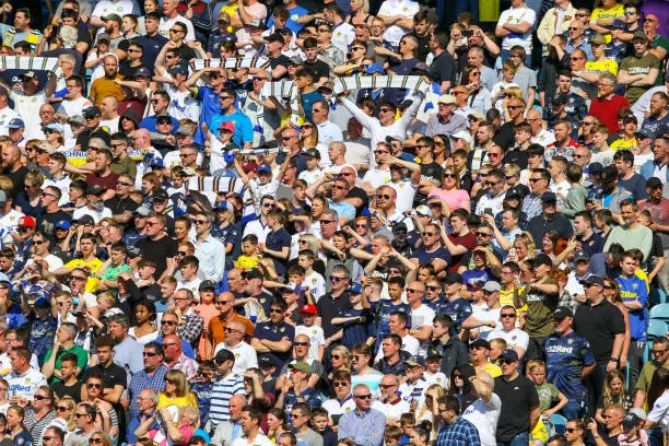 Thất bại khó hiểu, 'huyền thoại' nước Anh khiến cuộc đua lên Premier League căng thẳng tột cùng - Bóng Đá