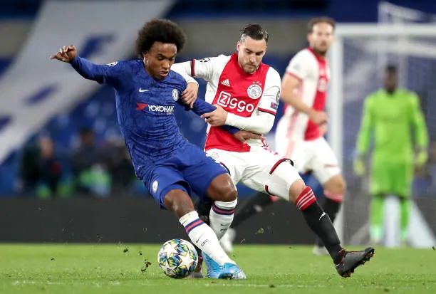 CHELSEA: SOME FANS WANT WILLIAN & ALONSO TO LEAVE THE CLUB - Bóng Đá