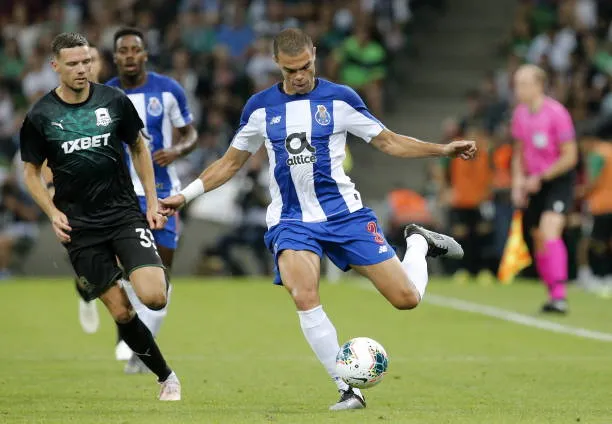 Top 8 Champions League nghẹt thở giành lợi thế ở vòng loại (porto) - Bóng Đá