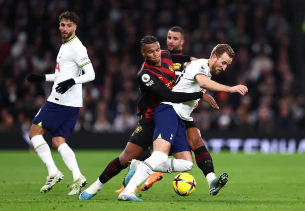 8 lần thu hồi bóng, 'máy quét' Mourinho để lại cho Spurs quá ấn tượng - Bóng Đá