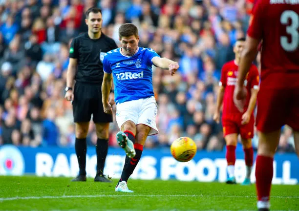 Steven Gerrard tham dự trận huyền thoại Liverpool vs Rangers - Bóng Đá