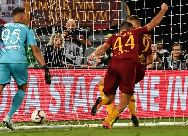 'Chết đi sống lại' tại Olimpico, Roma có nhớ Alisson? - Bóng Đá