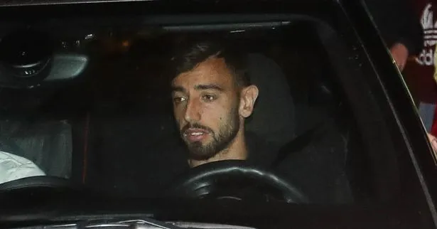 Bruno Fernandes 'seduced' by Man Utd after transfer target is offered lucrative wage packet - Bóng Đá