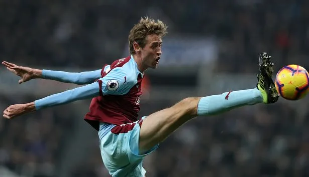 Peter Crouch announces his retirement from football. - Bóng Đá