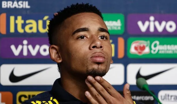 Gabriel Jesus tiết lộ lý do xô xát với đồng đội cũ - Bóng Đá