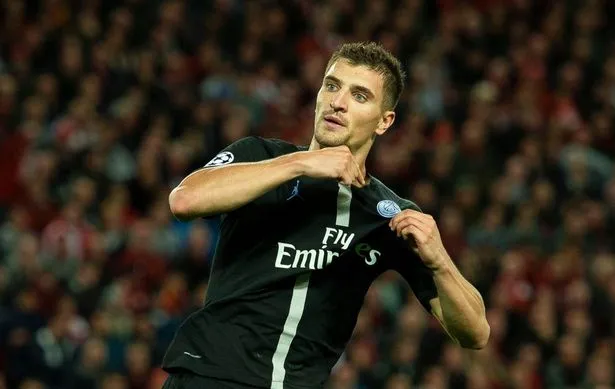 PSG báo giá bán Thomas Meunier - Bóng Đá