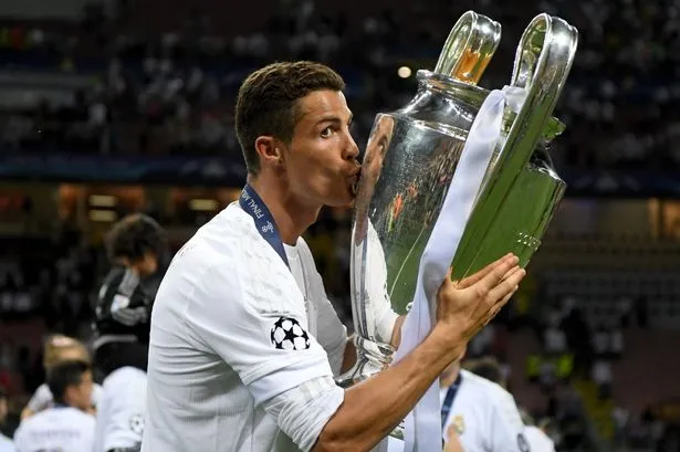 Tiền đạo của Juventus và bài học từ chiếc xe bò - Bóng Đá
