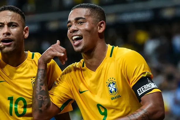 Top 10 màn ăn mừng đình đám được mong chờ nhất tại World Cup - Bóng Đá