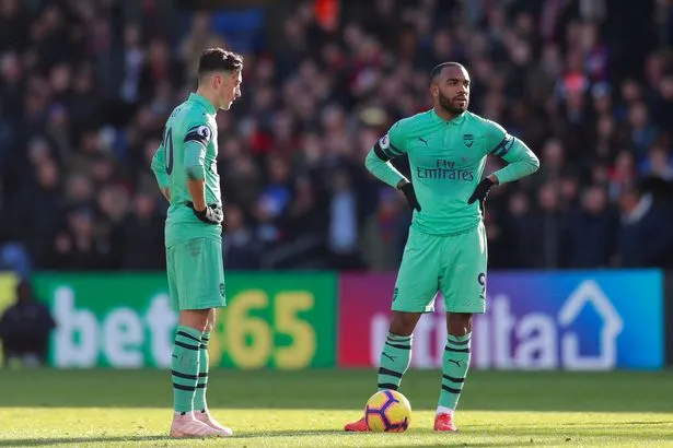 Sau vòng 10 Premier League: Arsenal bị ngắt chuỗi thắng, Thế chân vạc hình thành  - Bóng Đá