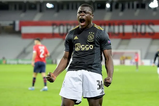 Brian Brobbey has 'dream' of playing for Man Utd - but Raiola may scupper transfer - Bóng Đá