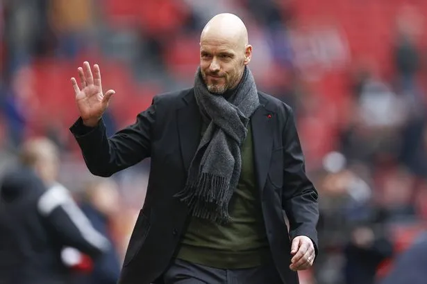 Erik ten Hag starts Man Utd backroom staff plans with Robin van Persie approach - Bóng Đá