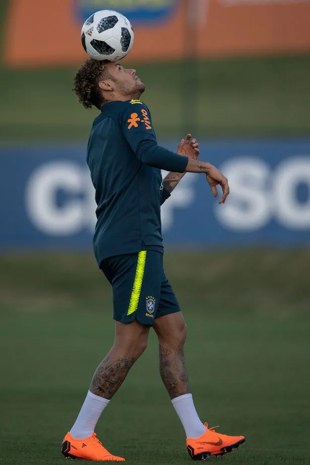 neymar tập luyện - Bóng Đá