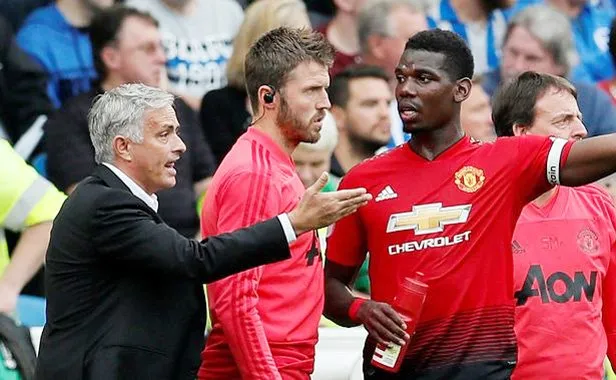 Phản loạn tại M.U, Mourinho có nhớ tôn chỉ trị quân của Sir Alex? - Bóng Đá