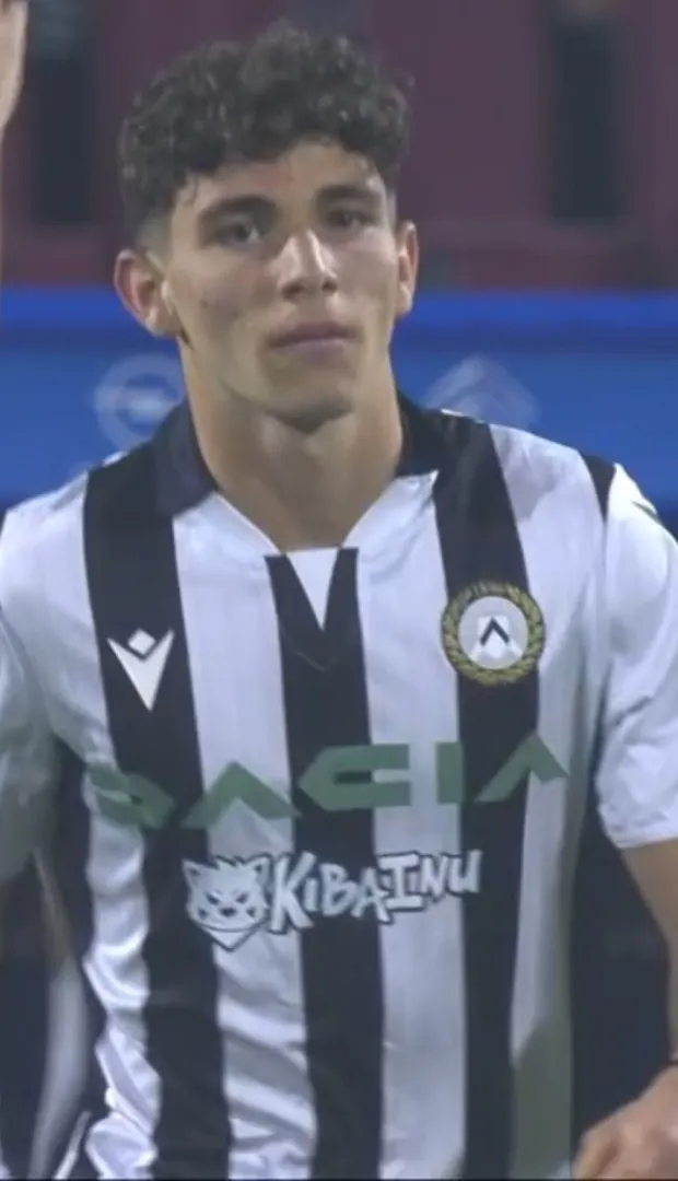 Liverpool and Manchester United are both reportedly keeping a close eye on Udinese wonderkid Simone - Bóng Đá